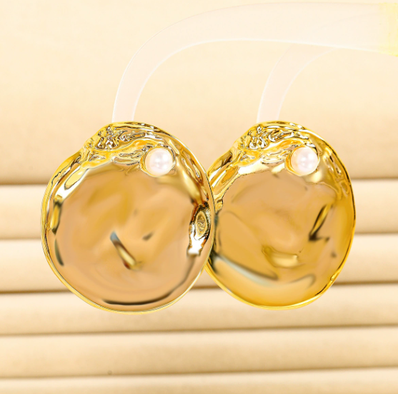 Disc-Shaped Stud Earrings
